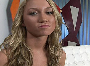 Smokin Hot Blondes #01, Scene #04 with Spyder Jonez in Terapatrick by Adult Time
